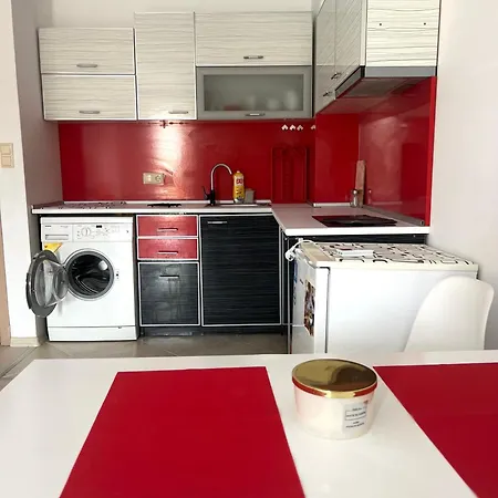One-bedroom In Avenue Complex