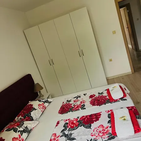 One-bedroom In Avenue Complex