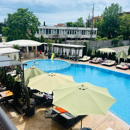 Appartamento One-bedroom In Avenue Complex *